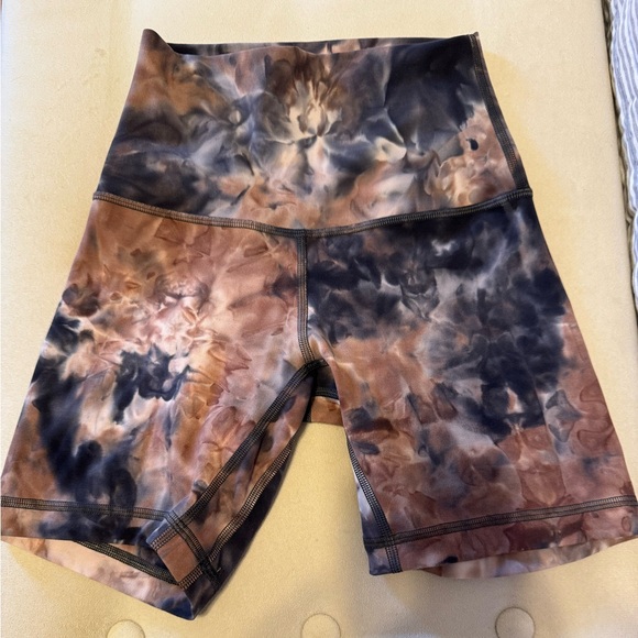 lululemon Align™ High-Rise Short - Picture 4 of 9